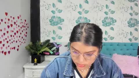 Snapshot of lindabreexlove chatting on 02.27.25 online show from 02.27.25