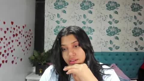 Snapshot of lindabreexlove chatting on 03.10.25 online show from 03.10.25