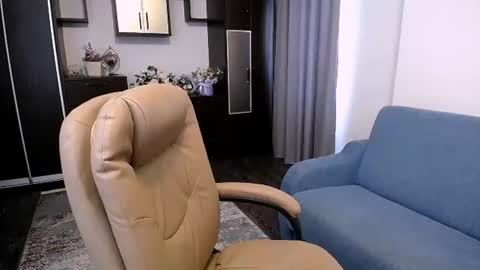 Linda Liony online show from 06.24.26