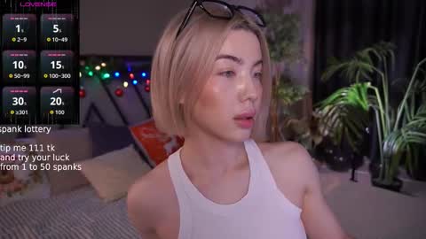 your Linda is back online show from 12.21.25