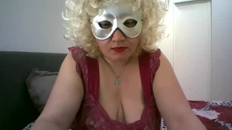 LindaXSmile online show from 02.08.25