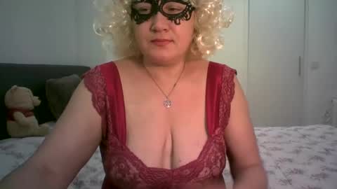 LindaXSmile online show from 03.02.25