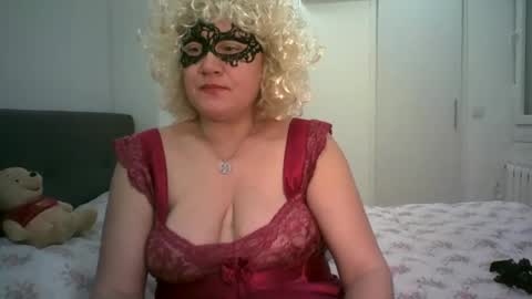 LindaXSmile online show from 03.04.25