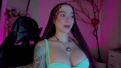 Lindsay    online show from 04.28.26