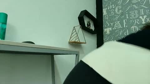 Snapshot of lindsey8 chatting on 09.21.25 Lindsey online show from 09.21.25