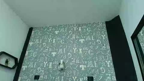 Snapshot of lindsey8 chatting on 09.23.25 Lindsey online show from 09.23.25