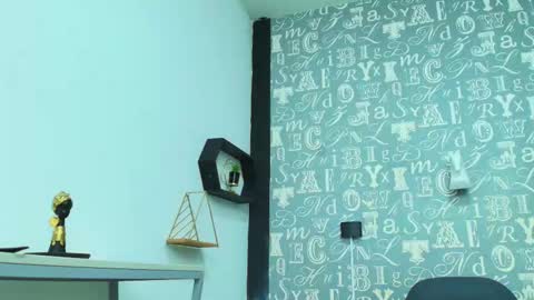 Snapshot of lindsey8 chatting on 10.23.25 Lindsey online show from 10.23.25