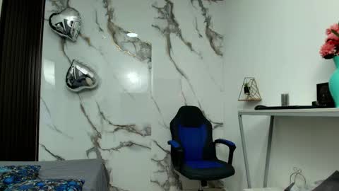 Snapshot of lindsey8 chatting on 02.18.26 Lindsey online show from 02.18.26