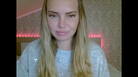 Snapshot of lindsisecret chatting on 01.06.25 Anna online show from 01.06.25