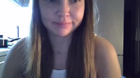 Snapshot of lindsisecret chatting on 10.22.25 Anna online show from 10.22.25
