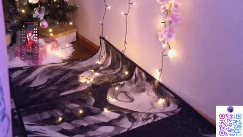 Lina online show from 02.14.25