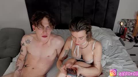 Snapshot of linkinsweeet chatting on 02.20.25 Alice online show from 02.20.25