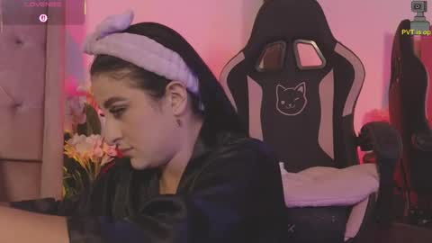 Snapshot of linoshka_1 chatting on 04.17.26 Luciana online show from 04.17.26