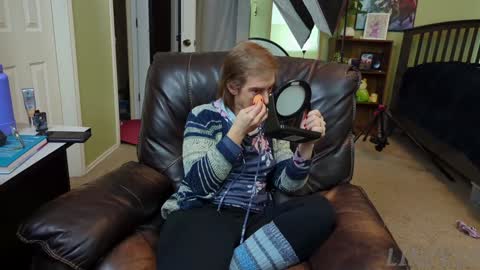 Linzy19 online show from 01.08.25