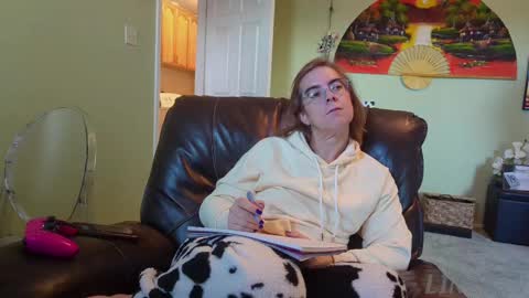 Linzy19 online show from 09.09.25