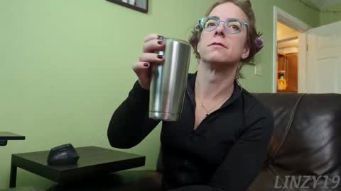 Linzy19 online show from 12.03.25