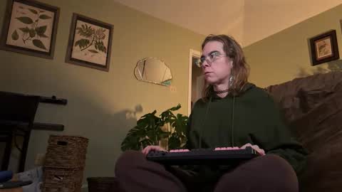 Linzy19 online show from 02.01.26