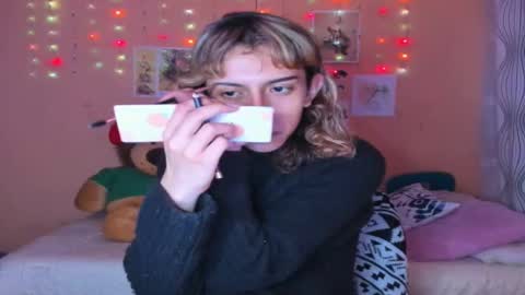 Snapshot of lio_rossue_ chatting on 01.08.26 Lio Rouse online show from 01.08.26