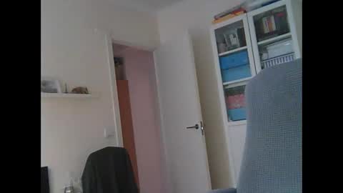 Snapshot of liongr69 chatting on 12.01.25 liongr69 online show from 12.01.25