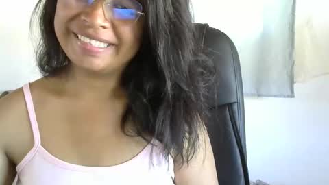 liora online show from 05.03.26