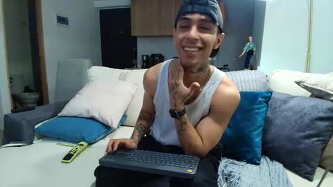 Snapshot of liorvante chatting on 01.14.26 Lior Vante online show from 01.14.26