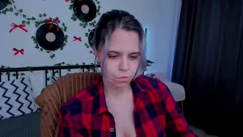 Snapshot of lirabelles chatting on 05.08.26 hello Ill be waiting for you during these hours tue 10am-5pm wed 3am-5pm thu 3am-5pm fri 3am-10am sat 10am-5pm sun 3am-1GMT online show from 05.08.26