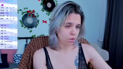 Snapshot of lirabelles chatting on 06.05.26 hello Ill be waiting for you during these hours tue 10am-5pm wed 3am-5pm thu 3am-5pm fri 3am-10am sat 10am-5pm sun 3am-1GMT online show from 06.05.26