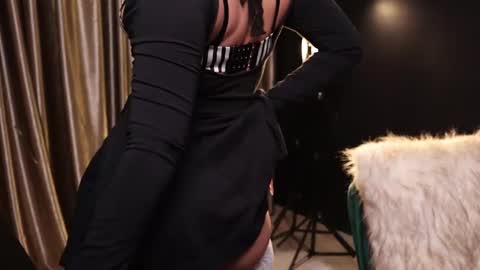 Lire online show from 01.13.25