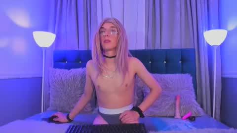 Snapshot of lis_pearson chatting on 02.03.26 Lis online show from 02.03.26