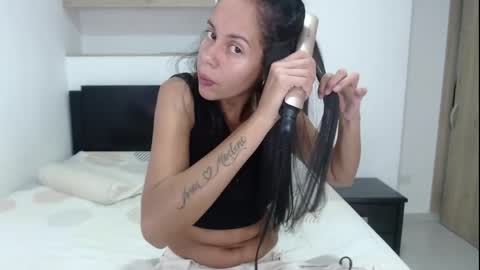 Lisa Santos online show from 04.25.26