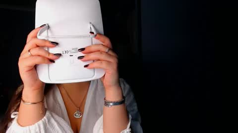 Snapshot of lisa_lady_golden chatting on 09.30.25 lisa_lady_golden online show from 09.30.25