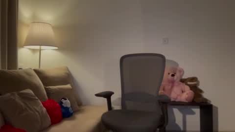 Snapshot of lisa_proper chatting on 12.24.24 lisa online show from 12.24.24