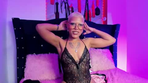 Snapshot of lisa_silver_star chatting on 06.17.26 lisa_silver_star online show from 06.17.26
