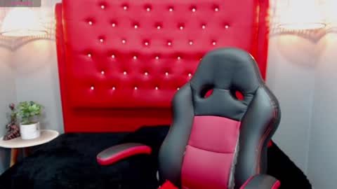 Lisa online show from 12.29.24