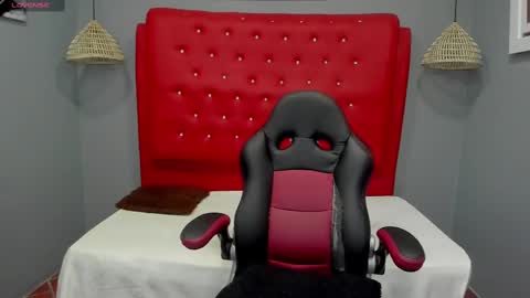 Lisa online show from 02.12.25