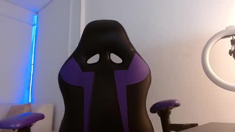 lisabenson1 online show from 12.07.24