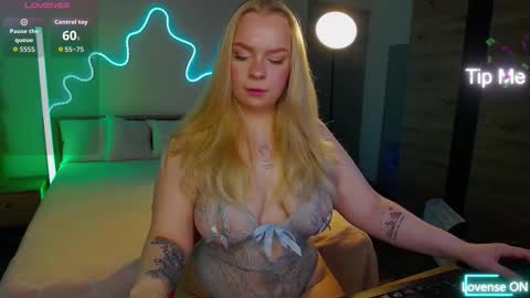 Lisa online show from 01.08.26