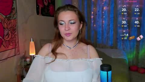 Snapshot of lisacase chatting on 10.21.25 LisaCase online show from 10.21.25