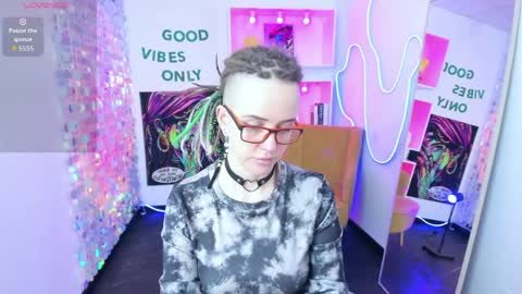 Lisa online show from 04.02.26