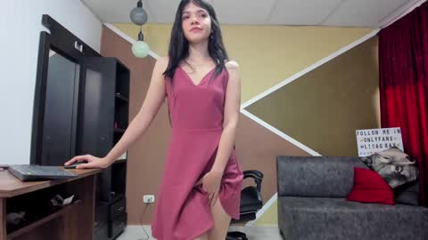 Snapshot of lisagray_1 chatting on 12.07.24 Lisa Gray Independent Model online show from 12.07.24