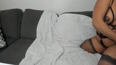 Snapshot of lisaloves6ix9 chatting on 01.09.25 lisaloves6ix9 online show from 01.09.25