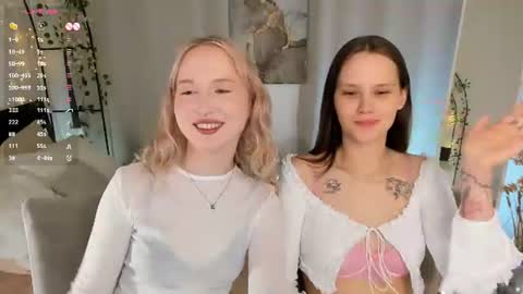 Lisa blonde  Alisa brunette online show from 06.13.26