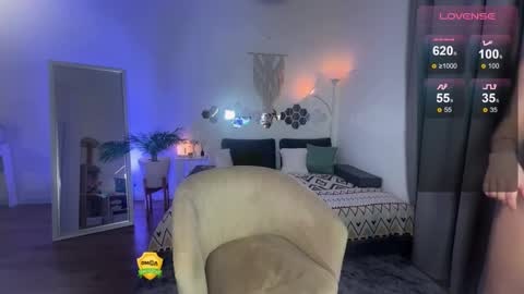 Lisa  online show from 02.13.25