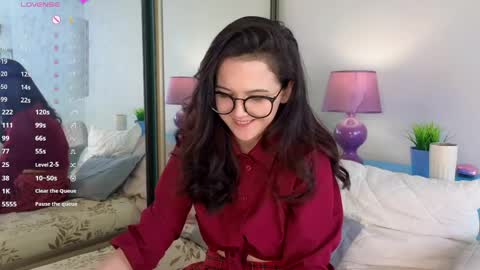 Kira online show from 04.11.26