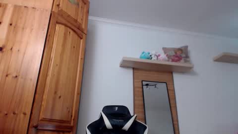 Snapshot of lisaskybaby chatting on 02.26.26 Lisaskybaby online show from 02.26.26