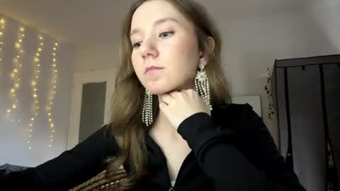 Snapshot of lisasmall chatting on 06.12.26 lisasmall online show from 06.12.26