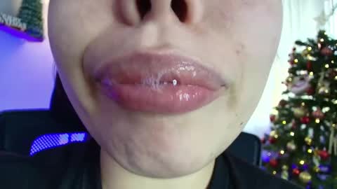 Lisbet online show from 12.27.24