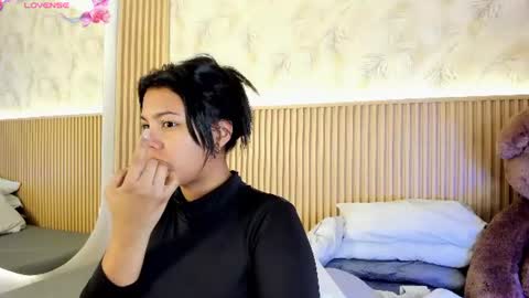 Snapshot of liss_reyes chatting on 06.13.26 Liss online show from 06.13.26