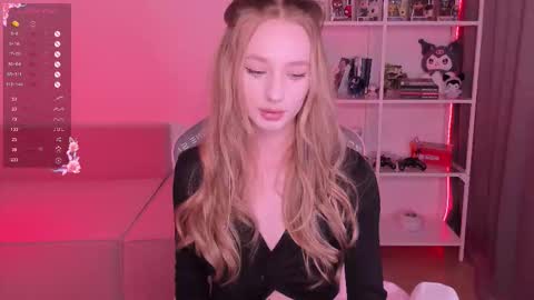 Snapshot of lissa__fox chatting on 09.20.25 lissa online show from 09.20.25
