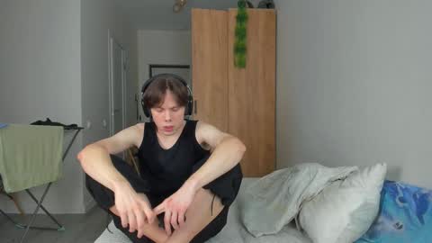 Snapshot of lissa_alfie chatting on 01.12.25 Alfie online show from 01.12.25